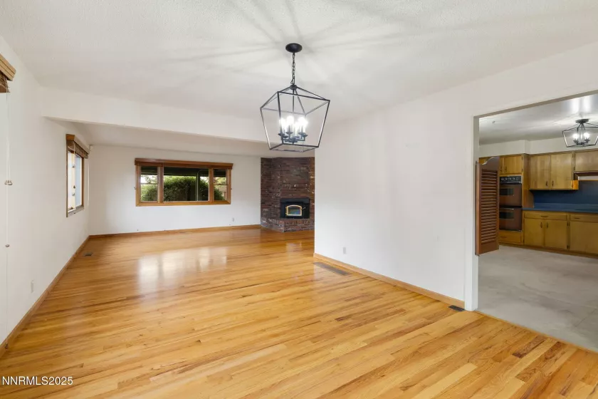 1580 Mt Rose, Reno, Nevada 89509, 3 Bedrooms Bedrooms, ,2 BathroomsBathrooms,Residential,Residential,Mt Rose,250055834