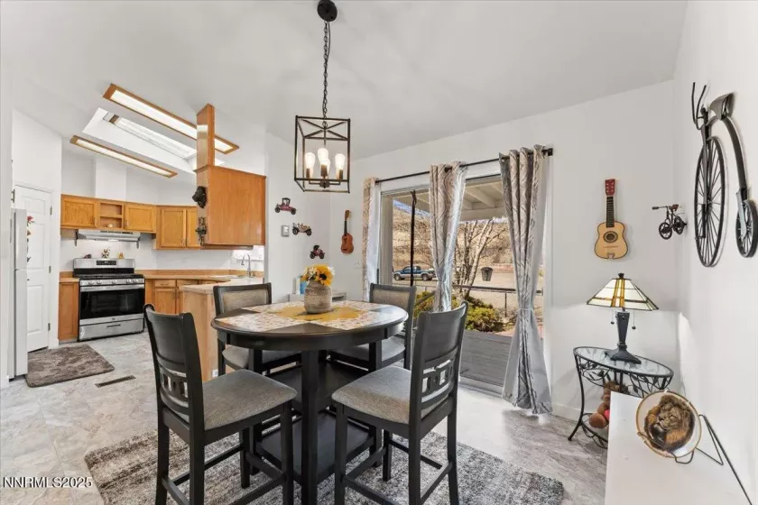 418 Rue De La Rouge, Sparks, Nevada 89434, 2 Bedrooms Bedrooms, ,2 BathroomsBathrooms,Residential,Residential,Rue De La Rouge,250055838