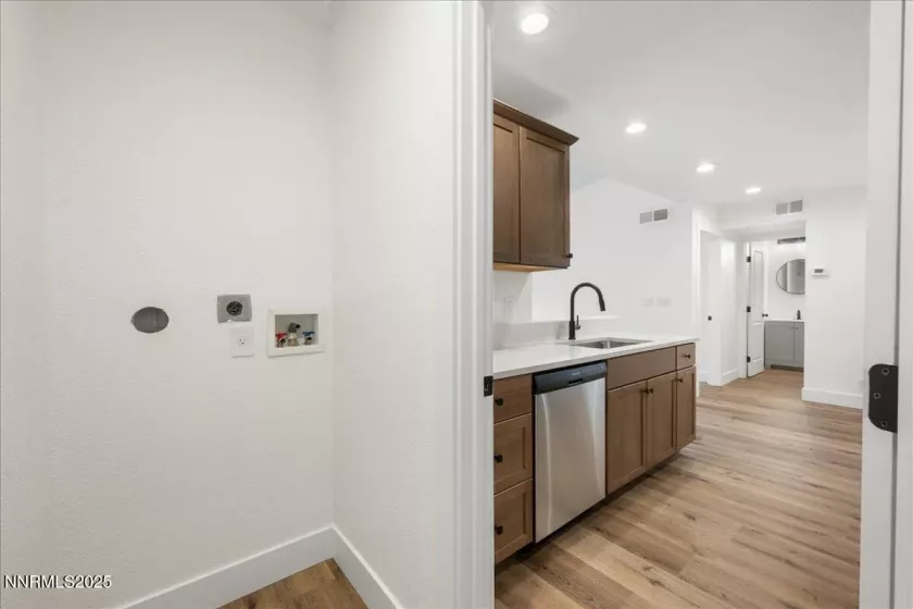555 Patriot, Reno, Nevada 89511, 1 Bedroom Bedrooms, ,1 BathroomBathrooms,Residential,Residential,Patriot,250055840