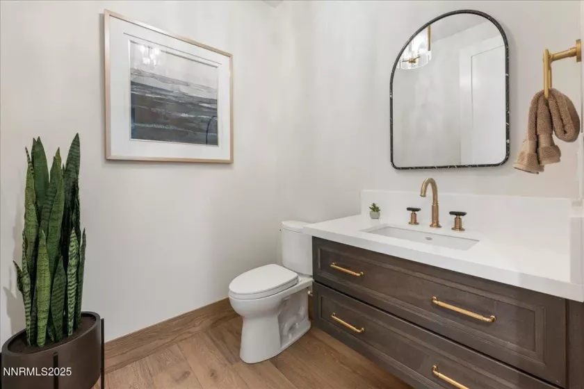 20605 Latour, Reno, Nevada 89511, 4 Bedrooms Bedrooms, ,5 BathroomsBathrooms,Residential,Residential,Latour,250055805