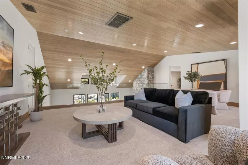 20605 Latour, Reno, Nevada 89511, 4 Bedrooms Bedrooms, ,5 BathroomsBathrooms,Residential,Residential,Latour,250055805