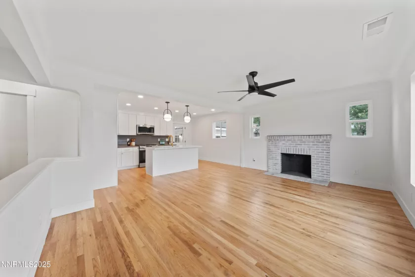 625 Hunter Lake, Reno, Nevada 89509, 4 Bedrooms Bedrooms, ,3 BathroomsBathrooms,Residential,Residential,Hunter Lake,250055821