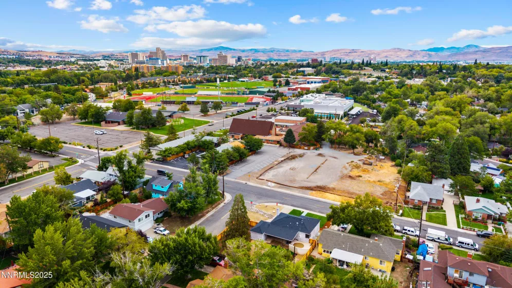 625 Hunter Lake, Reno, Nevada 89509, 4 Bedrooms Bedrooms, ,3 BathroomsBathrooms,Residential,Residential,Hunter Lake,250055821