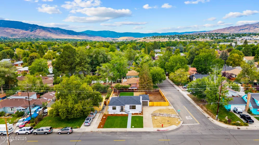625 Hunter Lake, Reno, Nevada 89509, 4 Bedrooms Bedrooms, ,3 BathroomsBathrooms,Residential,Residential,Hunter Lake,250055821