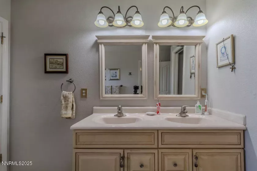 1610 Mary, Fernley, Nevada 89408, 3 Bedrooms Bedrooms, ,2 BathroomsBathrooms,Residential,Residential,Mary,250055843