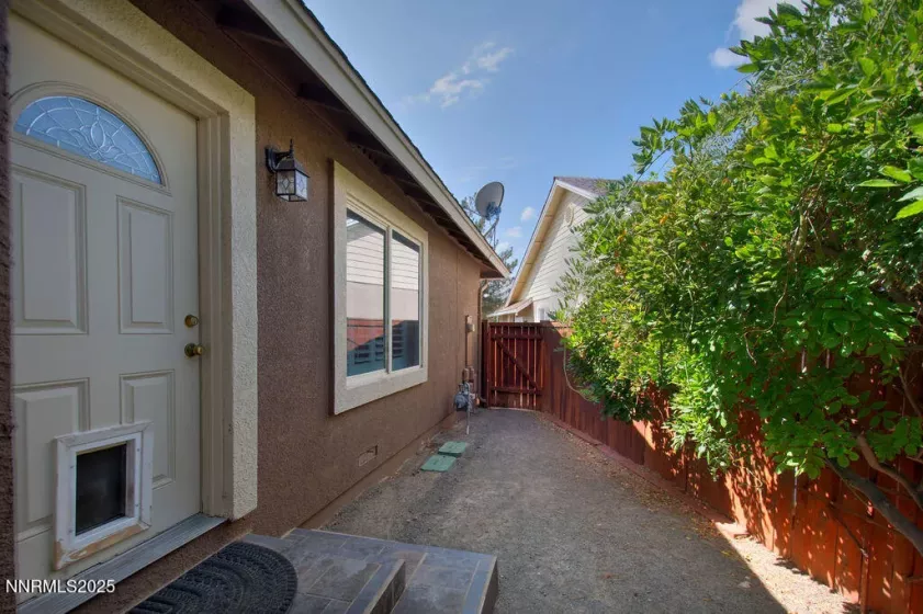 1610 Mary, Fernley, Nevada 89408, 3 Bedrooms Bedrooms, ,2 BathroomsBathrooms,Residential,Residential,Mary,250055843