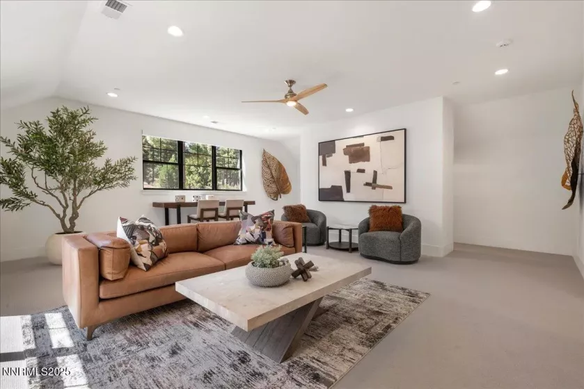 20585 Latour, Reno, Nevada 89511, 3 Bedrooms Bedrooms, ,3 BathroomsBathrooms,Residential,Residential,Latour,250055844