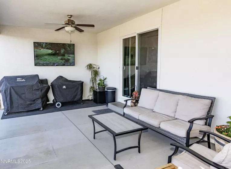 529 Saddle Horn Way, Fernley, Nevada 89408, 4 Bedrooms Bedrooms, ,2 BathroomsBathrooms,Residential,Residential,Saddle Horn Way,250055845