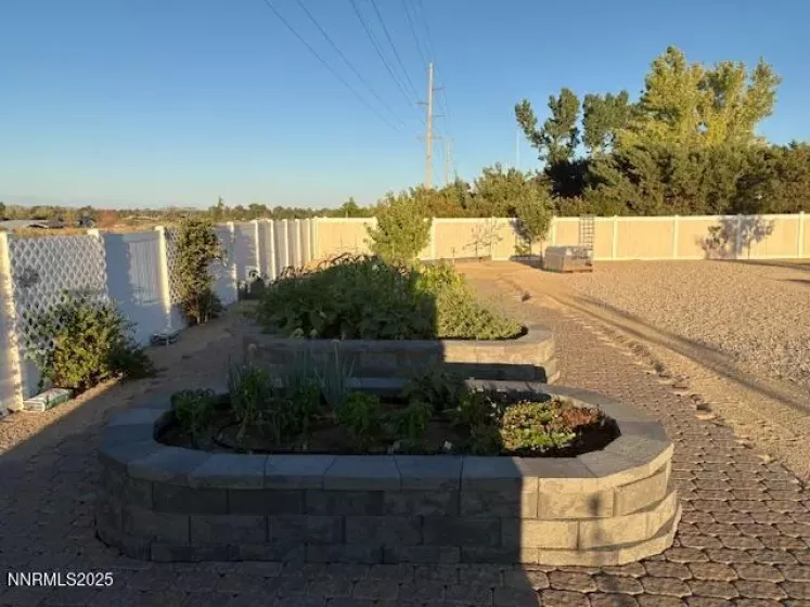 529 Saddle Horn Way, Fernley, Nevada 89408, 4 Bedrooms Bedrooms, ,2 BathroomsBathrooms,Residential,Residential,Saddle Horn Way,250055845