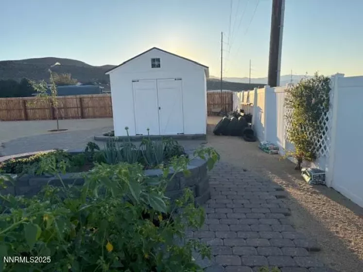 529 Saddle Horn Way, Fernley, Nevada 89408, 4 Bedrooms Bedrooms, ,2 BathroomsBathrooms,Residential,Residential,Saddle Horn Way,250055845