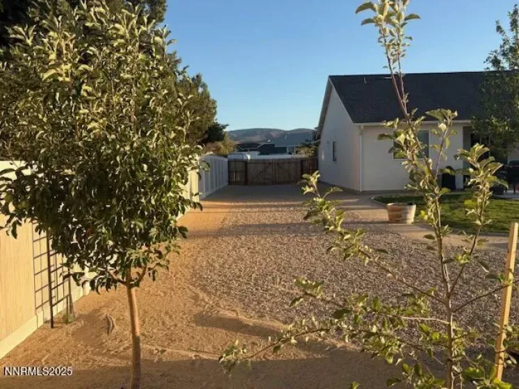 529 Saddle Horn Way, Fernley, Nevada 89408, 4 Bedrooms Bedrooms, ,2 BathroomsBathrooms,Residential,Residential,Saddle Horn Way,250055845