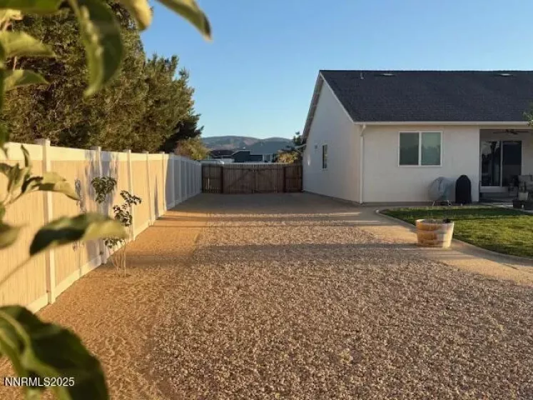 529 Saddle Horn Way, Fernley, Nevada 89408, 4 Bedrooms Bedrooms, ,2 BathroomsBathrooms,Residential,Residential,Saddle Horn Way,250055845