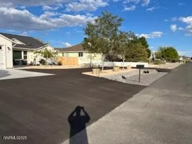 529 Saddle Horn Way, Fernley, Nevada 89408, 4 Bedrooms Bedrooms, ,2 BathroomsBathrooms,Residential,Residential,Saddle Horn Way,250055845