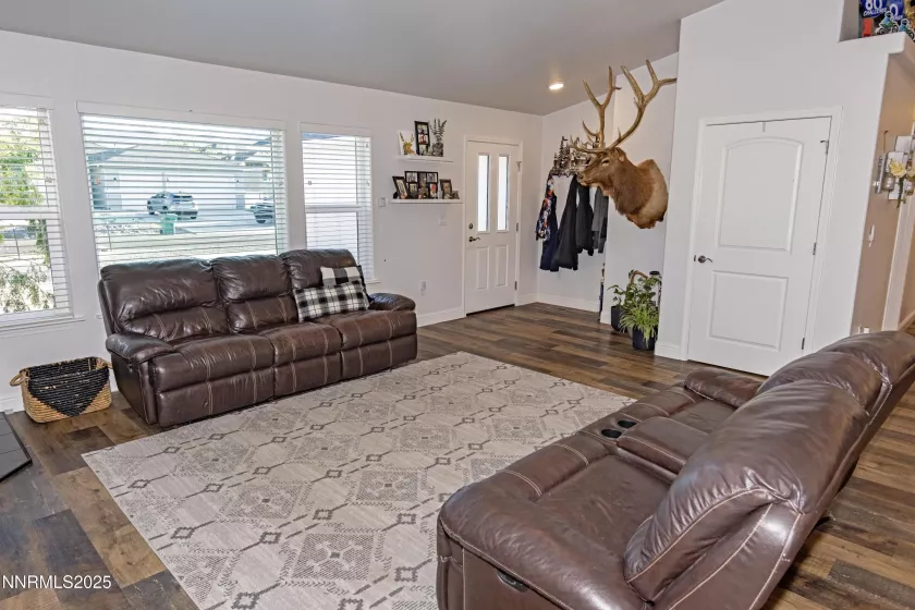 529 Saddle Horn Way, Fernley, Nevada 89408, 4 Bedrooms Bedrooms, ,2 BathroomsBathrooms,Residential,Residential,Saddle Horn Way,250055845