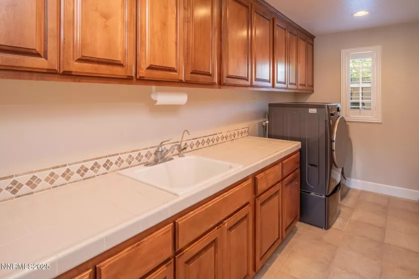 8310 Cinnamon Ridge, Reno, Nevada 89523, 4 Bedrooms Bedrooms, ,4 BathroomsBathrooms,Residential,Residential,Cinnamon Ridge,250055846