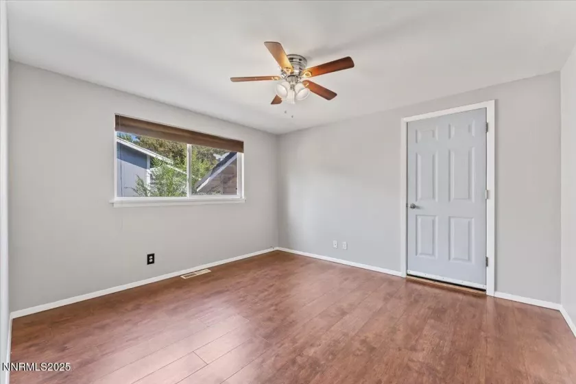 1800 Carlin, Reno, Nevada 89503, 5 Bedrooms Bedrooms, ,3 BathroomsBathrooms,Residential,Residential,Carlin,250055847
