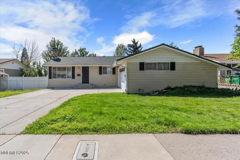 1800 Carlin, Reno, Nevada 89503, 5 Bedrooms Bedrooms, ,3 BathroomsBathrooms,Residential,Residential,Carlin,250055847