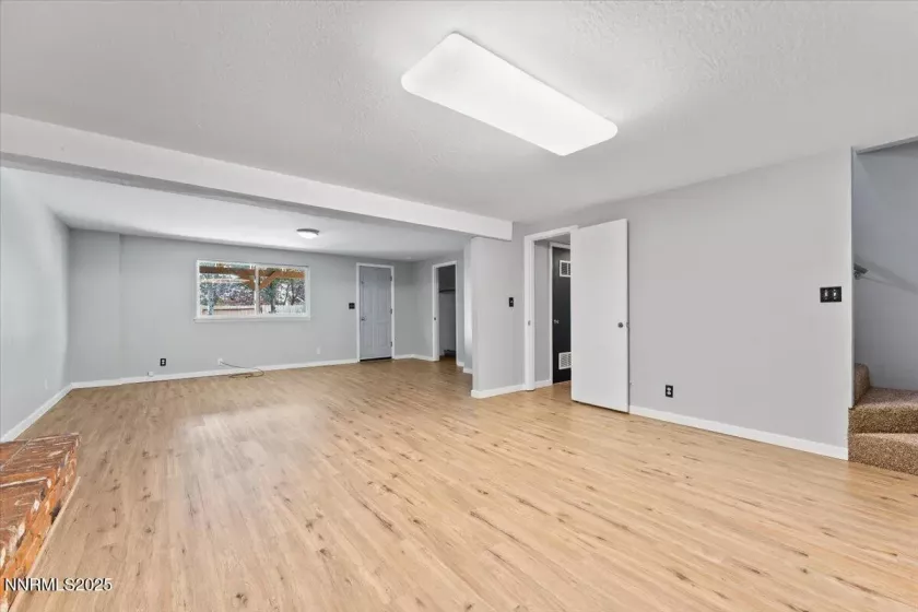 1800 Carlin, Reno, Nevada 89503, 5 Bedrooms Bedrooms, ,3 BathroomsBathrooms,Residential,Residential,Carlin,250055847
