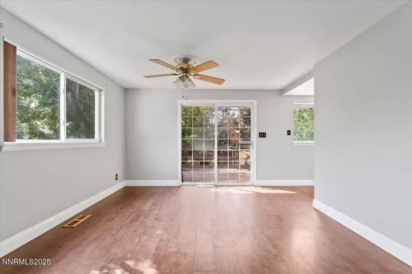 1800 Carlin, Reno, Nevada 89503, 5 Bedrooms Bedrooms, ,3 BathroomsBathrooms,Residential,Residential,Carlin,250055847