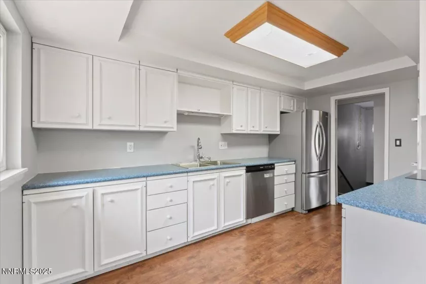 1800 Carlin, Reno, Nevada 89503, 5 Bedrooms Bedrooms, ,3 BathroomsBathrooms,Residential,Residential,Carlin,250055847