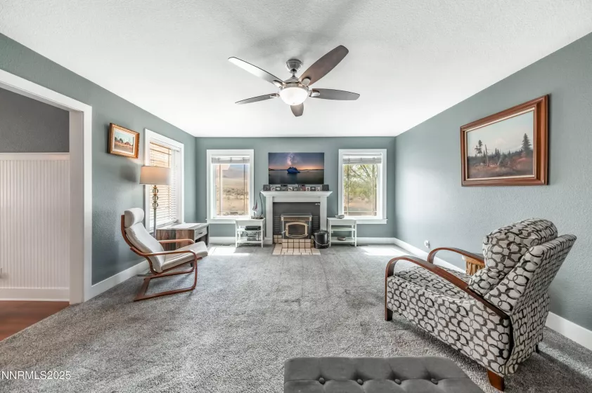 255 Hiko, Dayton, Nevada 89403, 4 Bedrooms Bedrooms, ,3 BathroomsBathrooms,Residential,Residential,Hiko,250055848