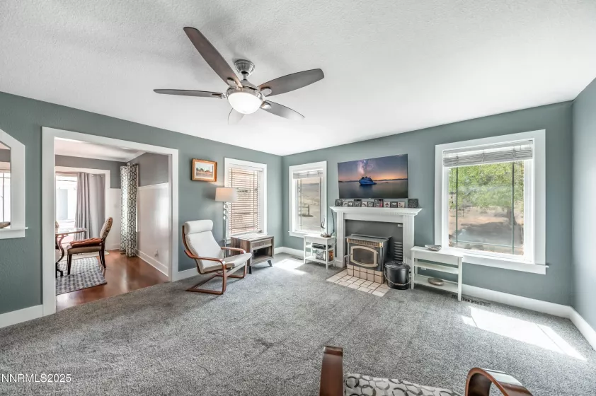 255 Hiko, Dayton, Nevada 89403, 4 Bedrooms Bedrooms, ,3 BathroomsBathrooms,Residential,Residential,Hiko,250055848