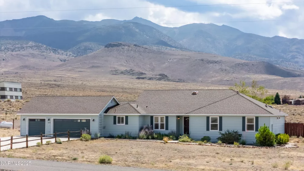 255 Hiko, Dayton, Nevada 89403, 4 Bedrooms Bedrooms, ,3 BathroomsBathrooms,Residential,Residential,Hiko,250055848