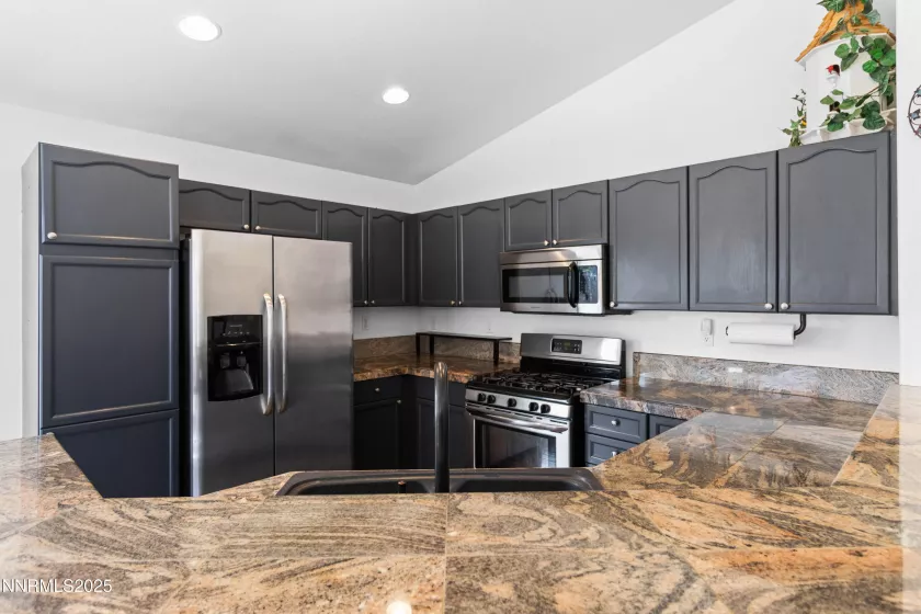 10375 Rosemount, Reno, Nevada 89521, 3 Bedrooms Bedrooms, ,2 BathroomsBathrooms,Residential,Residential,Rosemount,250055851