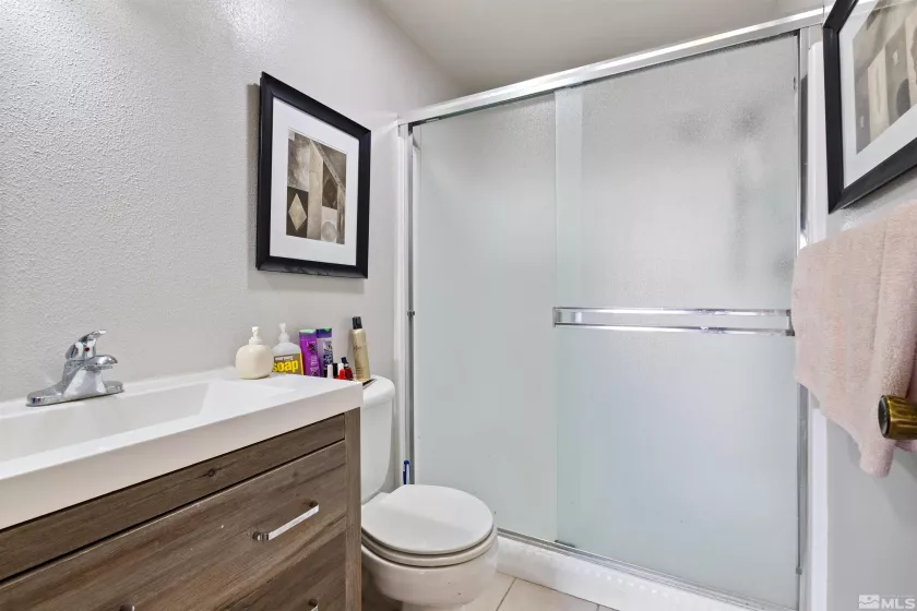 885 Creek View, Reno, Nevada 89511, 3 Bedrooms Bedrooms, ,2 BathroomsBathrooms,Residential,Residential,Creek View,240015048