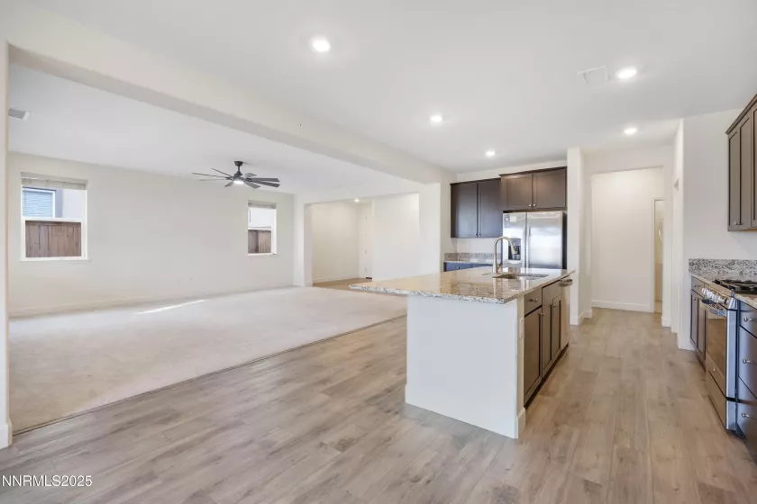 6338 Red Stable, Sparks, Nevada 89436, 4 Bedrooms Bedrooms, ,3 BathroomsBathrooms,Residential Lease,Manufactured,Red Stable,250055859