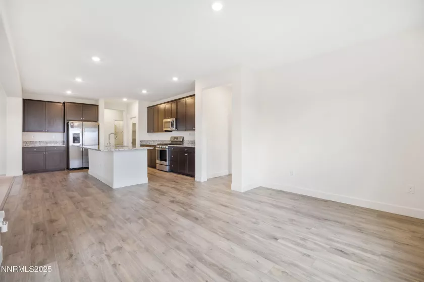 Seamless kitchen-to-dining space