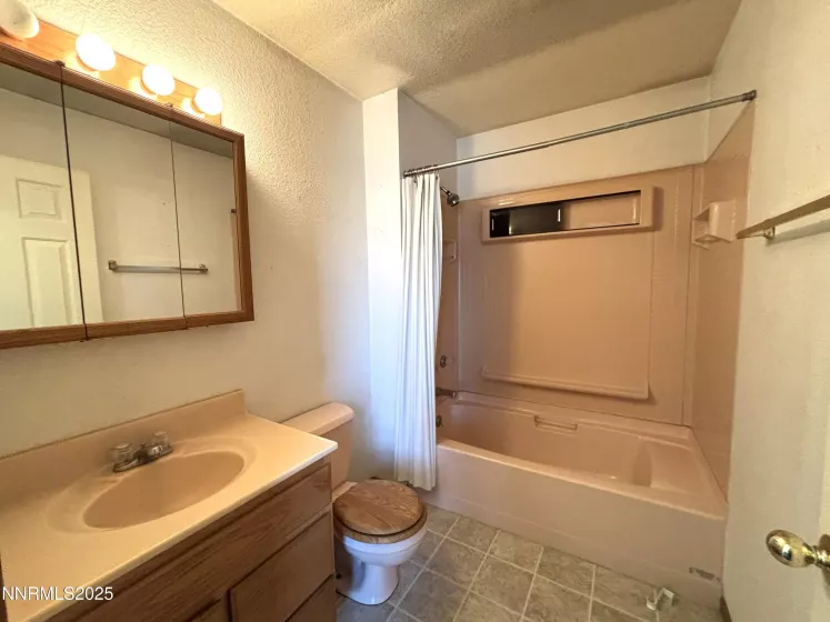 2115 Maryjo, Battle Mountain, Nevada 89820, 3 Bedrooms Bedrooms, ,3 BathroomsBathrooms,Residential,Residential,Maryjo,250055861