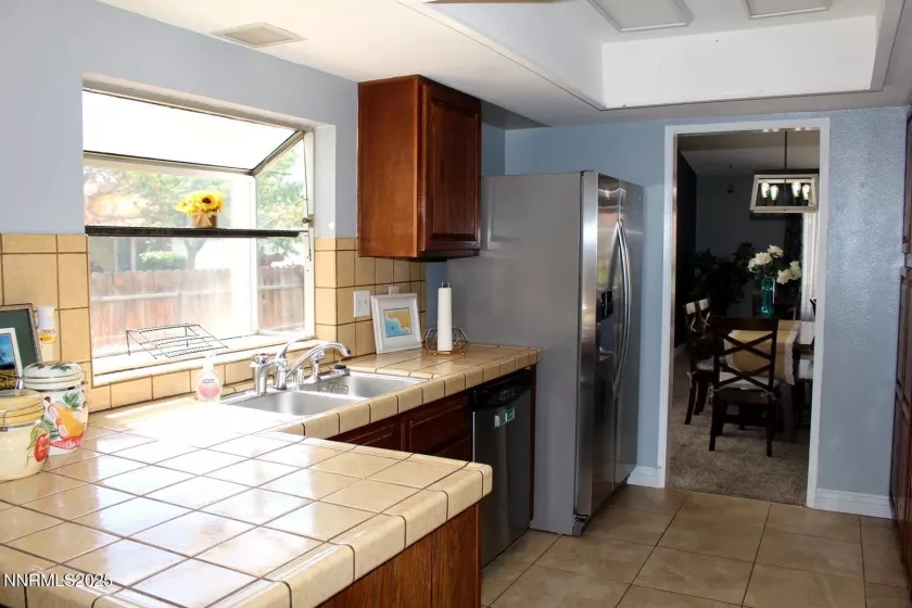 2002 Tangerine, Sparks, Nevada 89434, 3 Bedrooms Bedrooms, ,2 BathroomsBathrooms,Residential,Residential,Tangerine,250055866