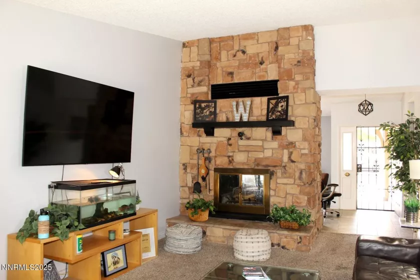 2002 Tangerine, Sparks, Nevada 89434, 3 Bedrooms Bedrooms, ,2 BathroomsBathrooms,Residential,Residential,Tangerine,250055866