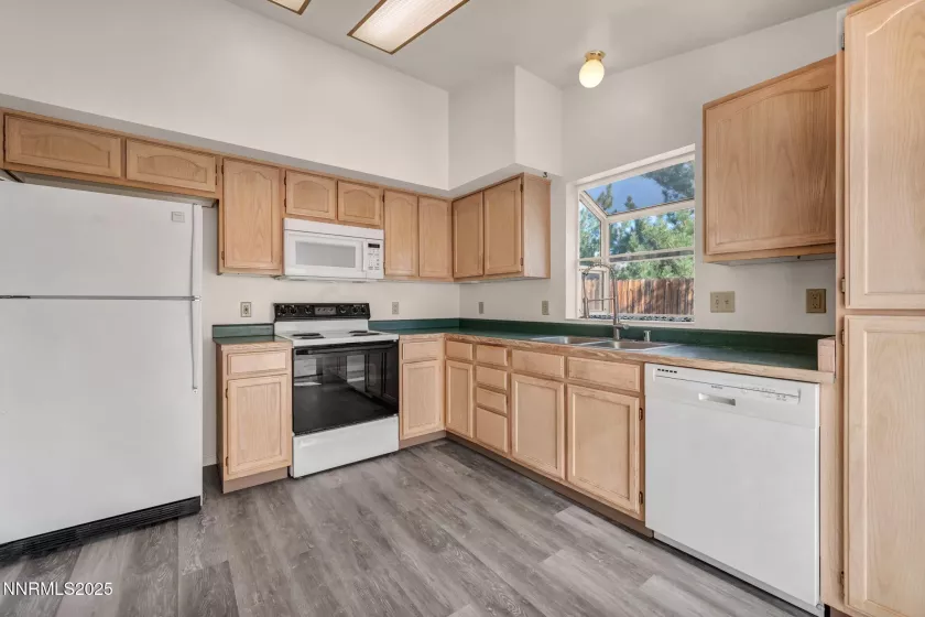6339 Park, Reno, Nevada 89523, 3 Bedrooms Bedrooms, ,2 BathroomsBathrooms,Residential,Residential,Park,250055868