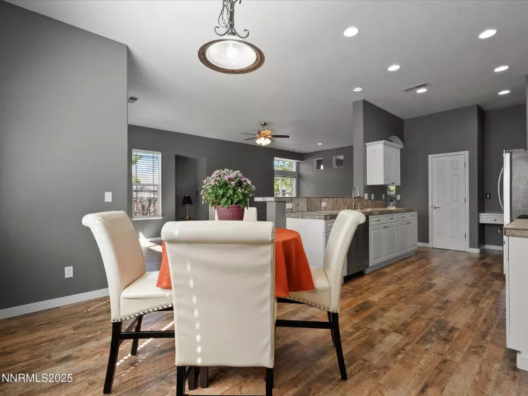 3663 Copernicus, Sparks, Nevada 89436, 4 Bedrooms Bedrooms, ,2 BathroomsBathrooms,Residential,Residential,Copernicus,250055869