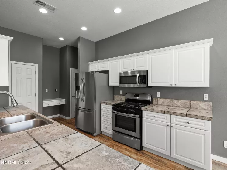 3663 Copernicus, Sparks, Nevada 89436, 4 Bedrooms Bedrooms, ,2 BathroomsBathrooms,Residential,Residential,Copernicus,250055869