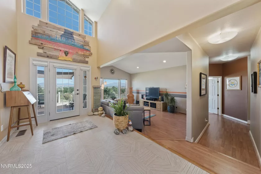 220 Sierra Shadows, Gardnerville, Nevada 89460, 3 Bedrooms Bedrooms, ,3 BathroomsBathrooms,Residential,Residential,Sierra Shadows,250055870