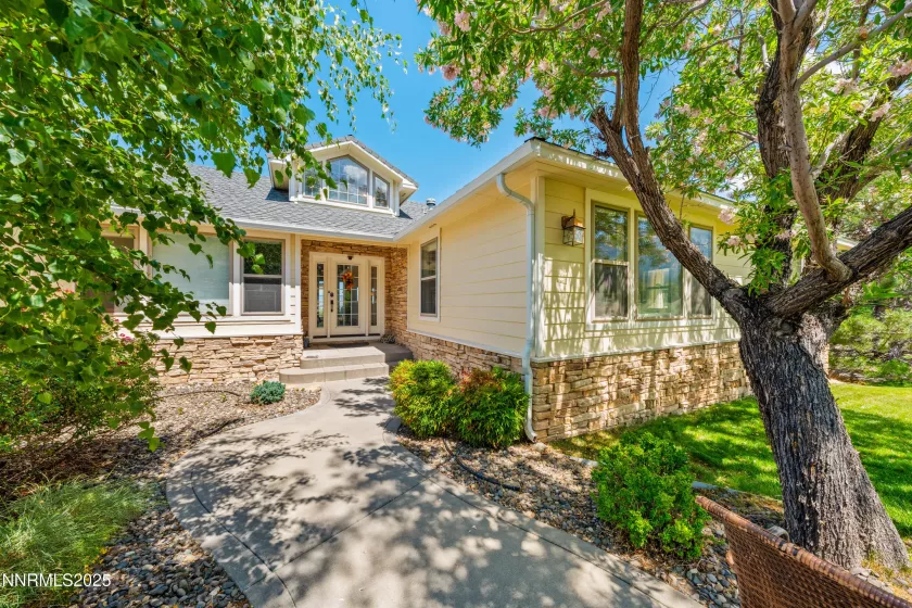 220 Sierra Shadows, Gardnerville, Nevada 89460, 3 Bedrooms Bedrooms, ,3 BathroomsBathrooms,Residential,Residential,Sierra Shadows,250055870