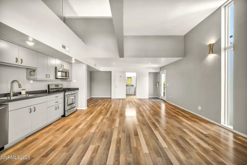 347 Mount Rose bedroom