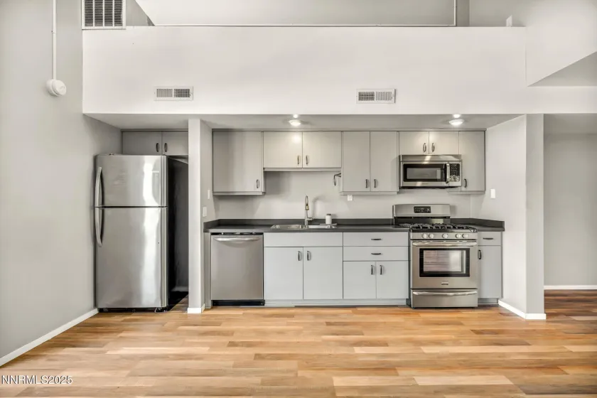 347 Mount Rose living room