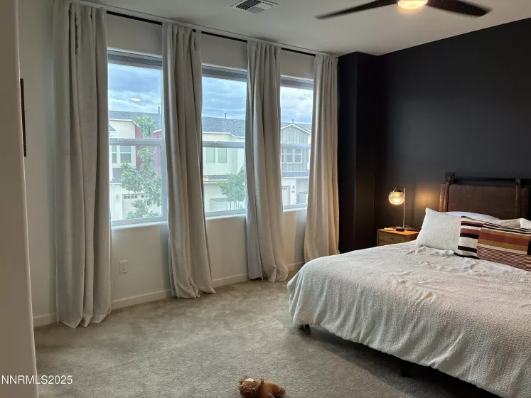 4915 Black Falcon, Sun Valley, Nevada 89433, 3 Bedrooms Bedrooms, ,3 BathroomsBathrooms,Residential,Residential,Black Falcon,250055882