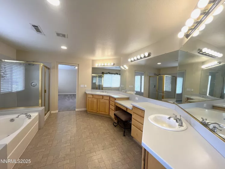 2960 Deer Run, Reno, Nevada 89509, 4 Bedrooms Bedrooms, ,3 BathroomsBathrooms,Residential Lease,Manufactured,Deer Run,250055883