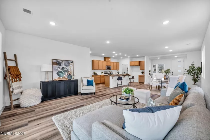 8621 Crandell, Reno, Nevada 89506, 3 Bedrooms Bedrooms, ,2 BathroomsBathrooms,Residential,Residential,Crandell,250055884