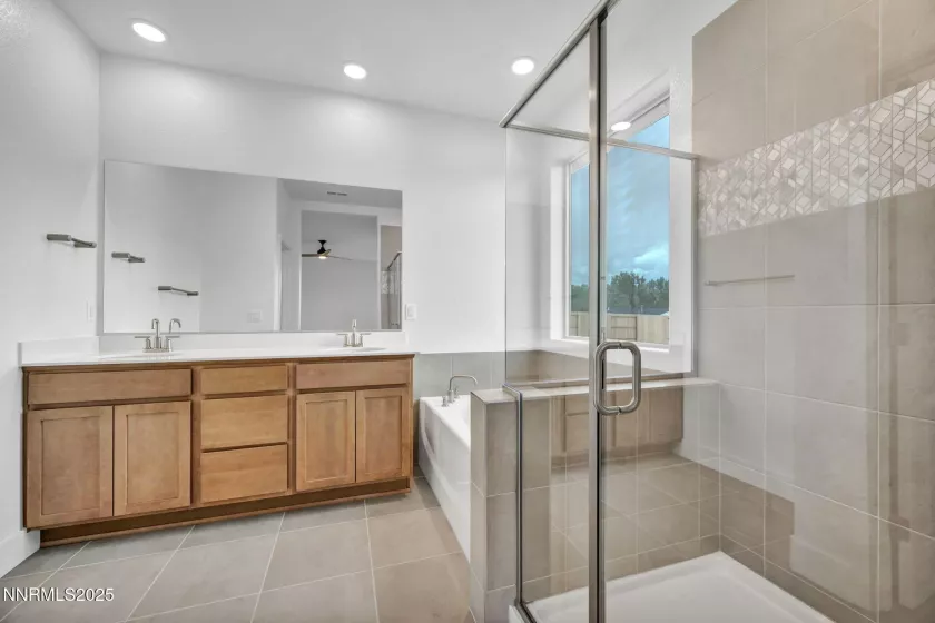 8621 Crandell, Reno, Nevada 89506, 3 Bedrooms Bedrooms, ,2 BathroomsBathrooms,Residential,Residential,Crandell,250055884