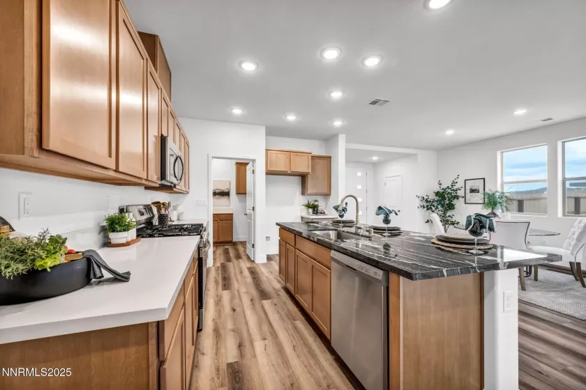 8621 Crandell, Reno, Nevada 89506, 3 Bedrooms Bedrooms, ,2 BathroomsBathrooms,Residential,Residential,Crandell,250055884