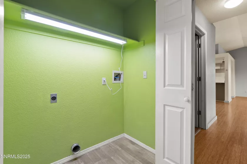 997 Ridgeview, Carson City, Nevada 89705, 3 Bedrooms Bedrooms, ,2 BathroomsBathrooms,Residential,Residential,Ridgeview,250055890