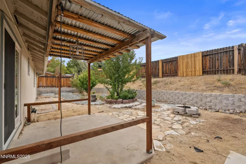 997 Ridgeview, Carson City, Nevada 89705, 3 Bedrooms Bedrooms, ,2 BathroomsBathrooms,Residential,Residential,Ridgeview,250055890