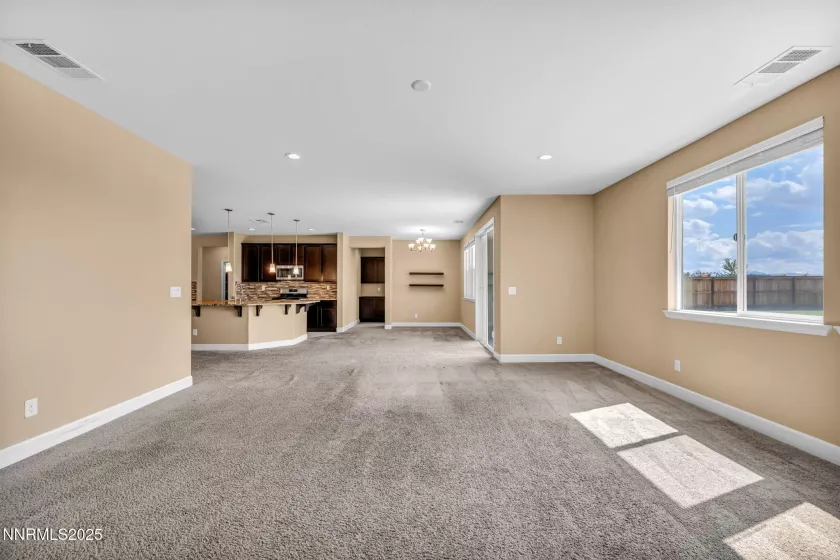 748 Tufa, Spanish Springs, Nevada 89441, 4 Bedrooms Bedrooms, ,3 BathroomsBathrooms,Residential,Residential,Tufa,250055888