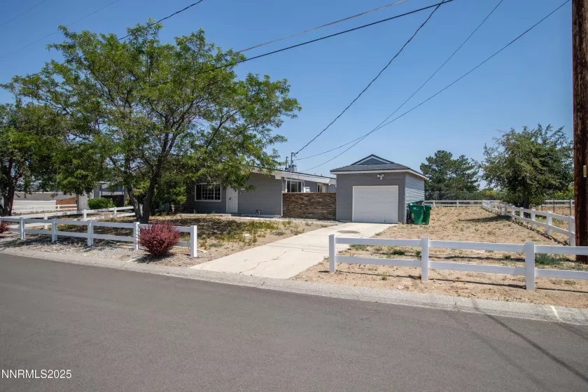 12190 Rocky Mountain, Reno, Nevada 89506, 2 Bedrooms Bedrooms, ,1 BathroomBathrooms,Residential,Residential,Rocky Mountain,250053127